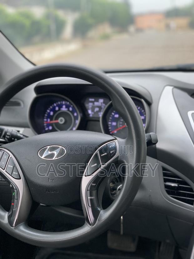 Hyundai Elantra 2013 White