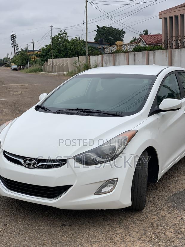 Hyundai Elantra 2013 White