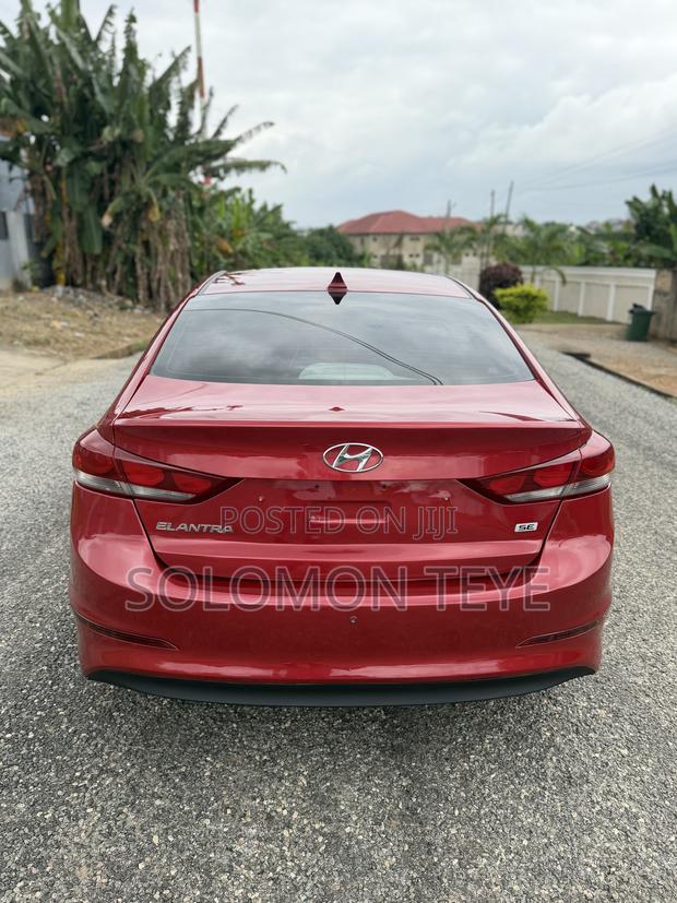 Hyundai Elantra ECO Sedan FWD (1.4L 4cyl 7A) 2017 Red