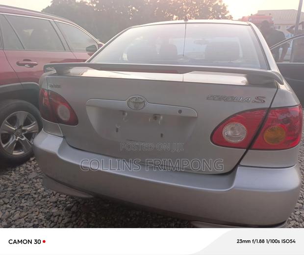 Toyota Corolla 2004 Silver