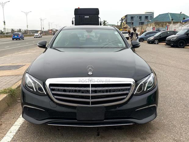 Mercedes-Benz E300 2017 Black