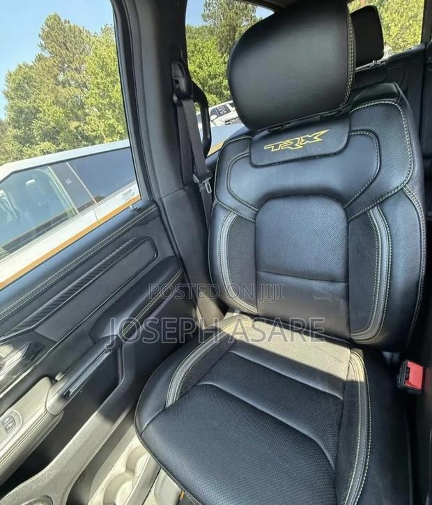 Dodge RAM 2023 Yellow