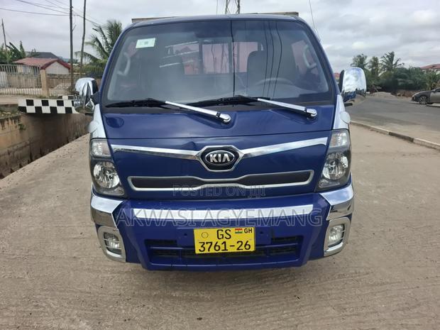 Kia Bongo 2015 Blue