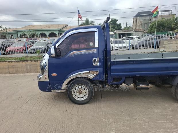 Kia Bongo 2015 Blue