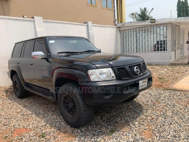 Nissan Patrol 2015 Black