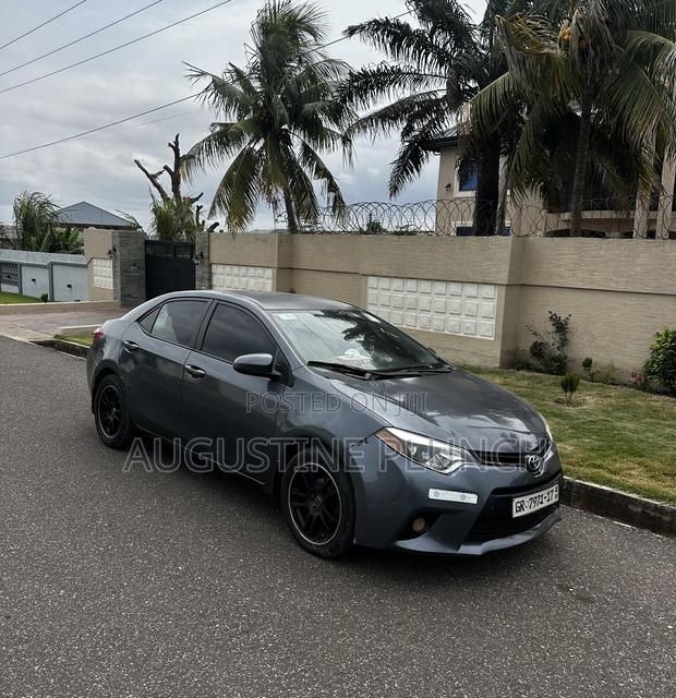 Toyota Corolla 2016 Gray