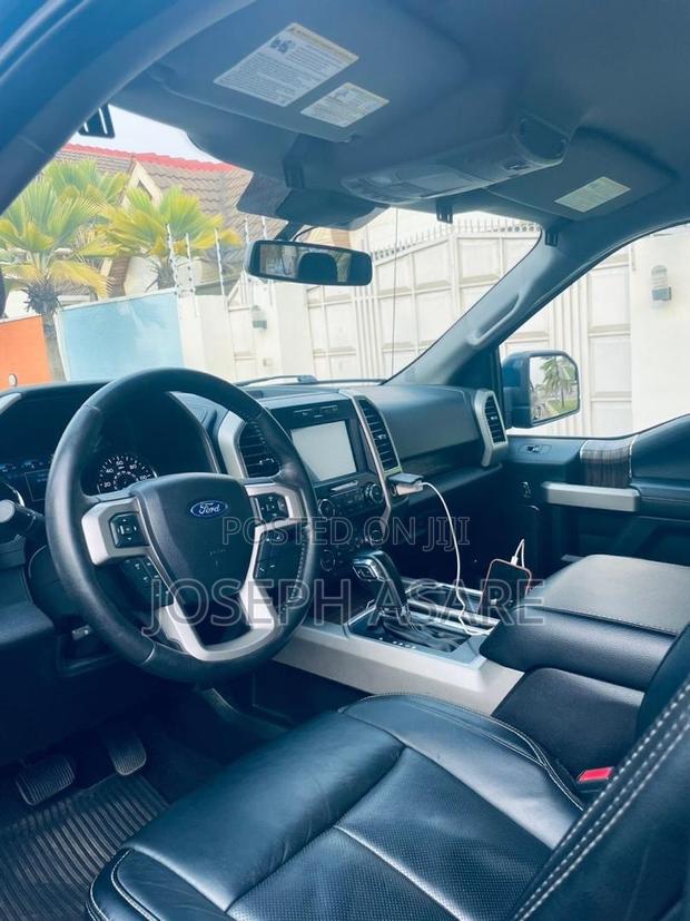 Ford F-150 2019 Blue