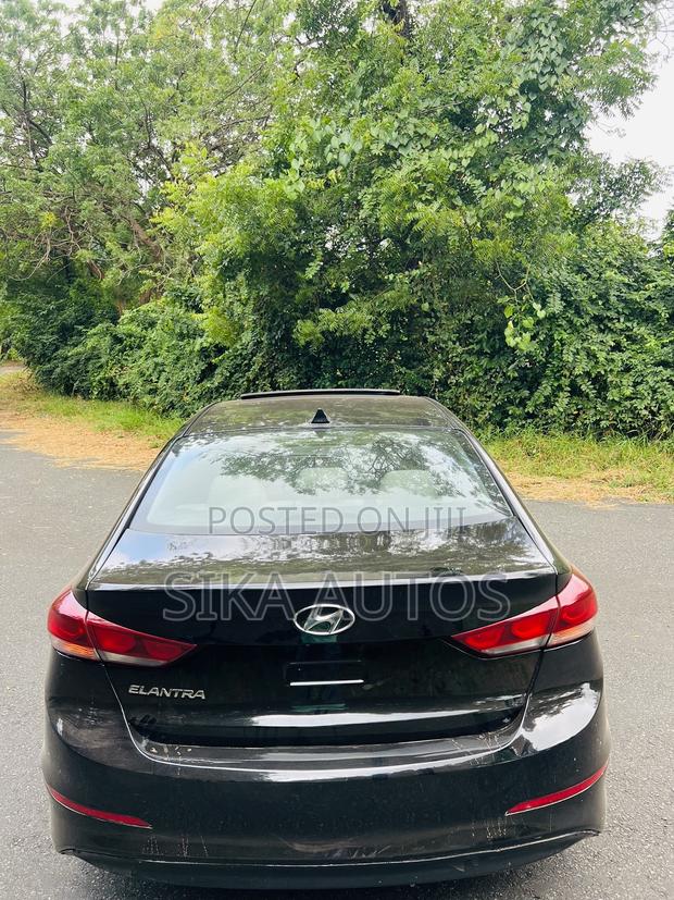 Hyundai Elantra Limited 2018 Black