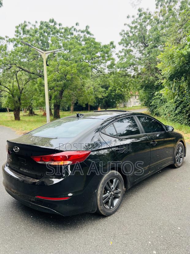 Hyundai Elantra Limited 2018 Black