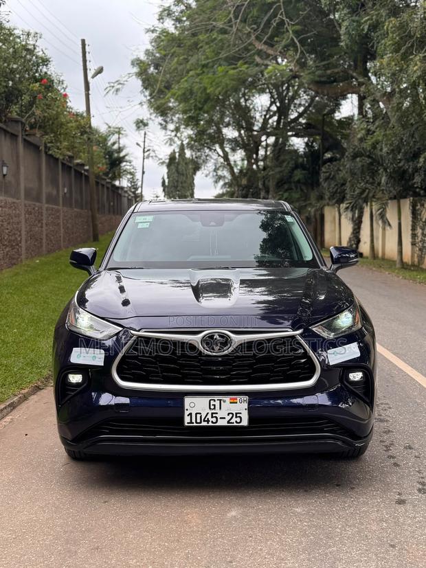 Toyota Highlander LE AWD 2023 Blue