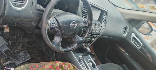 Nissan Pathfinder 2014 Black