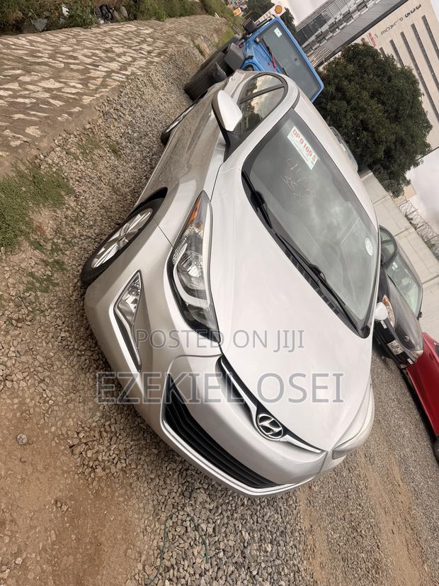 Hyundai Elantra SE 4dr Sedan (1.8L 4cyl 6A) 2014 Silver