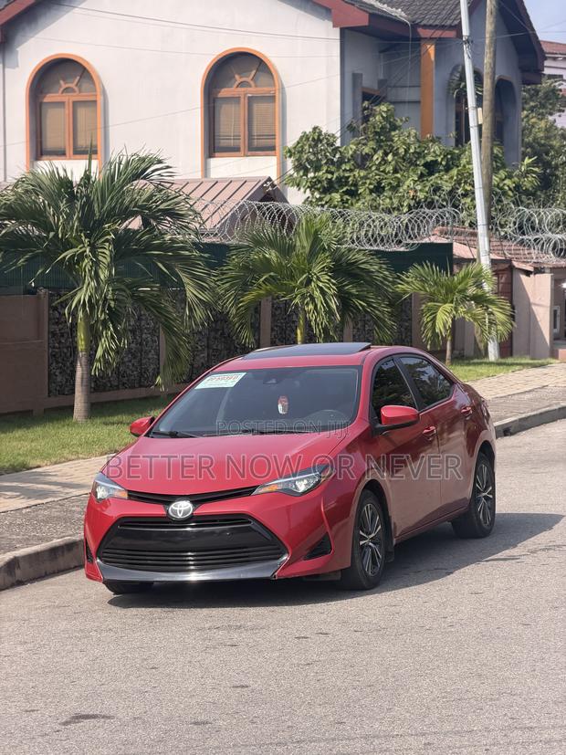 Toyota Corolla LE (1.8L 4cyl 2A) 2019 Red