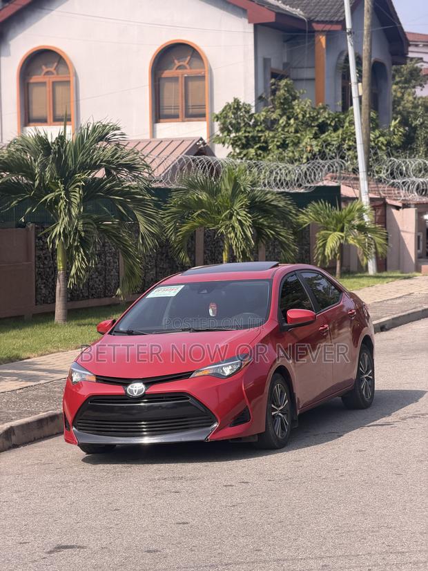 Toyota Corolla LE (1.8L 4cyl 2A) 2019 Red