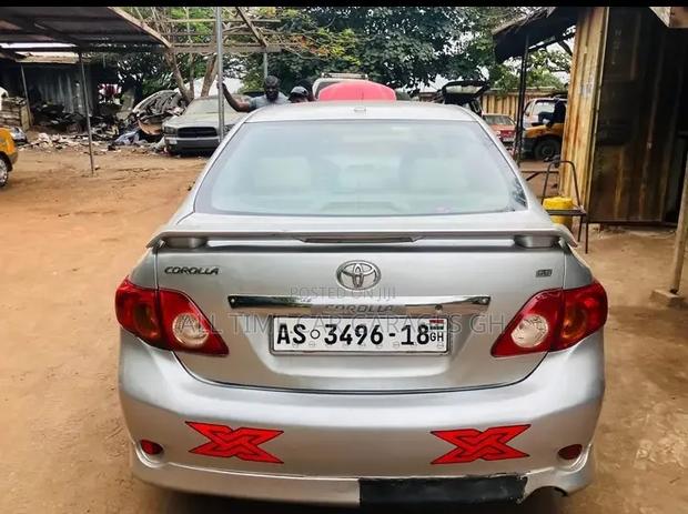 Toyota Corolla 2018 Silver