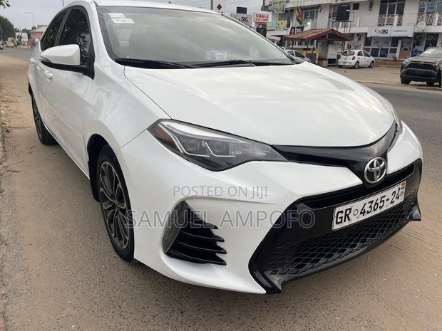 Toyota Corolla S 4dr Sedan (1.8L 4cyl CVT) 2015 White