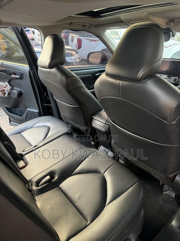 Toyota Highlander Platinum AWD 2023 Black