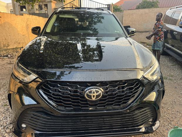 Toyota Highlander Platinum AWD 2023 Black