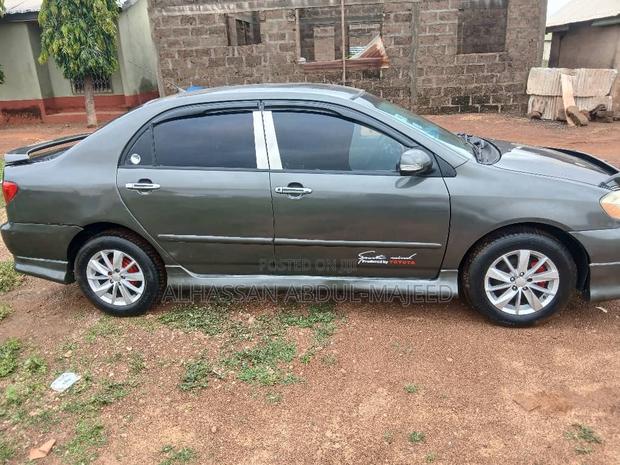 Toyota Corolla 2003 Gray