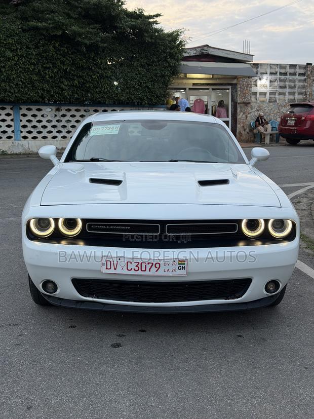 Dodge Challenger 2023 White
