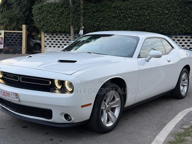 Dodge Challenger 2023 White