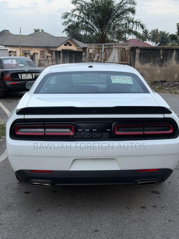 Dodge Challenger 2023 White