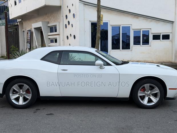 Dodge Challenger 2023 White