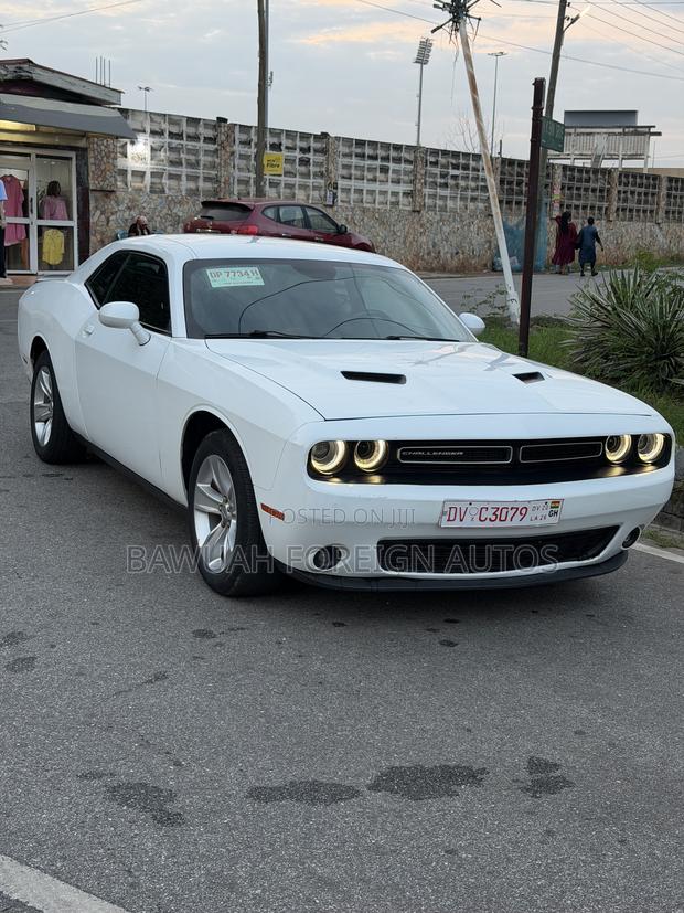 Dodge Challenger 2023 White