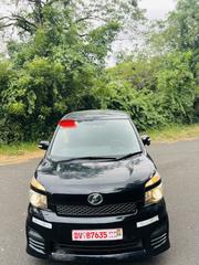 Toyota Voxy X 2WD 8-Seater 2014 Black for sale