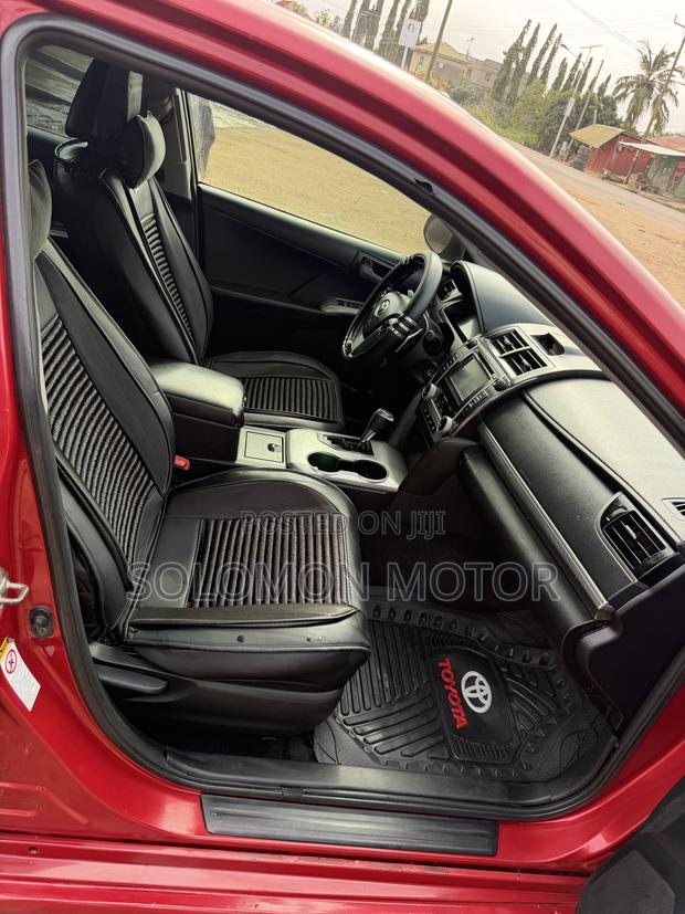 Toyota Camry 2014