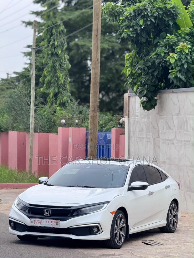Honda Civic Touring Sedan 2019 White