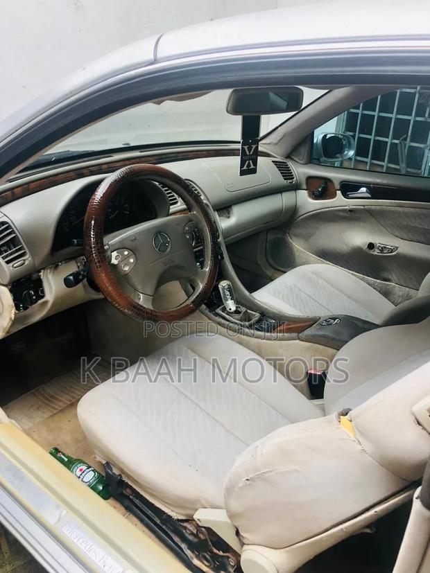 Mercedes-Benz CLK 1999 Silver