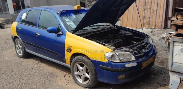 Nissan Almera Tino 1.8 2001 Blue