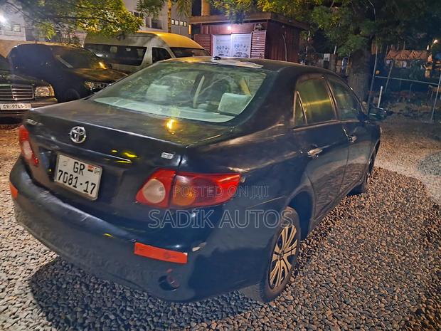 Toyota Corolla 2010 Black