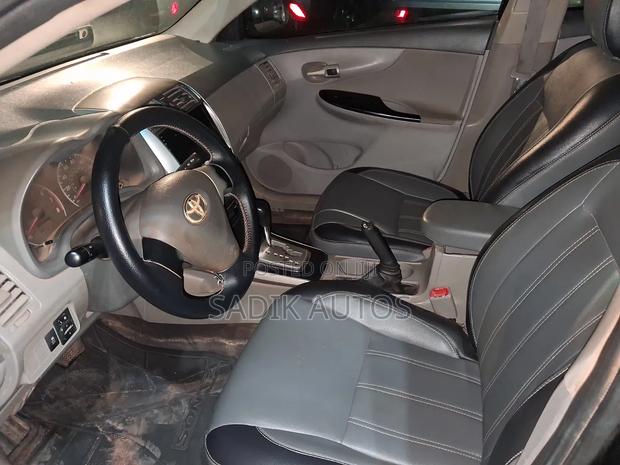 Toyota Corolla 2010 Black