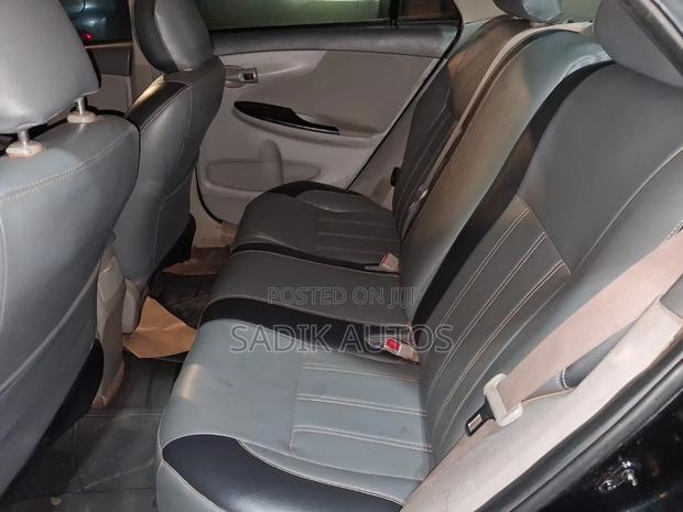 Toyota Corolla 2010 Black
