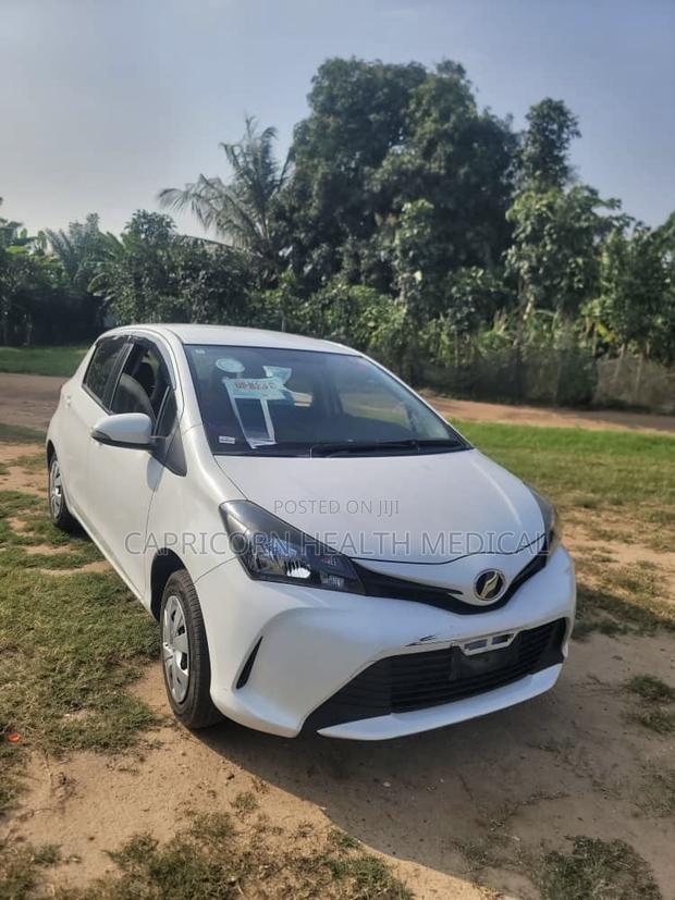 Toyota Vitz 1.0 FWD 5dr 2016 White