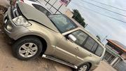 Mitsubishi Pajero 3.0 2009 Gold for sale
