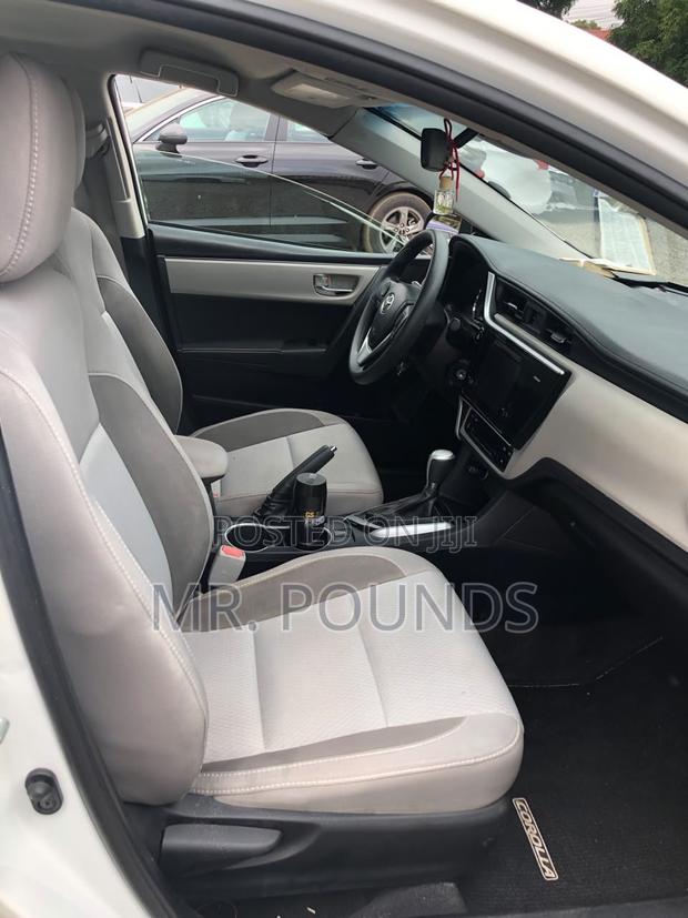 Toyota Corolla 2017 White