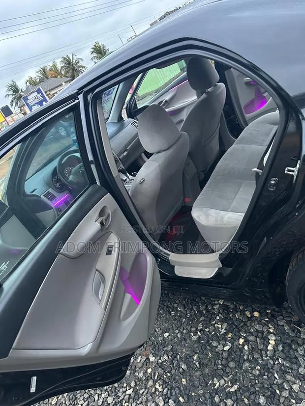 Toyota Corolla 2013 Black