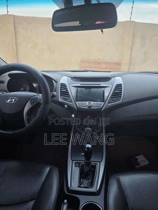 Hyundai Avante 2015 Silver