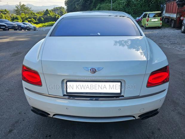 Bentley Flying Spur 2016 White