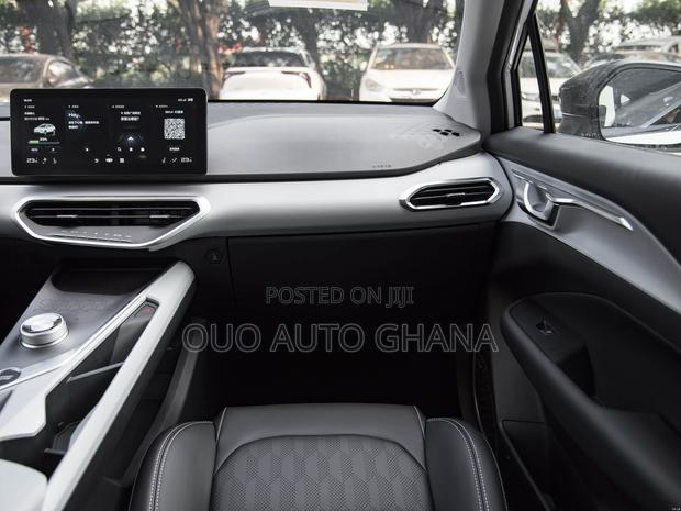 Geely Coolray 1.5 FWD 2021 Purple