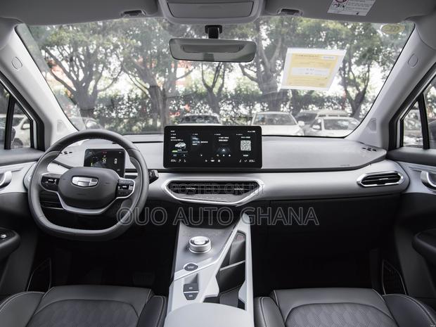 Geely Coolray 1.5 FWD 2021 Purple