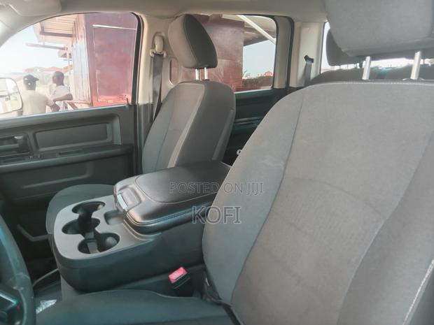 RAM 1500 Classic Tradesman Crew Cab 4WD 5.6 ft SB 2023 White