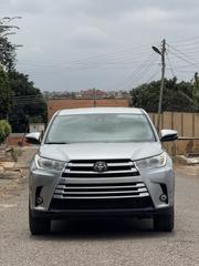 Toyota Highlander LE 2019 Silver for sale