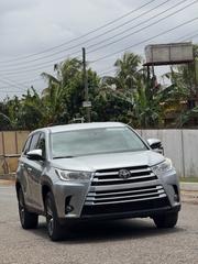 Toyota Highlander LE 2019 Silver for sale
