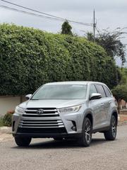Toyota Highlander LE 2019 Silver for sale