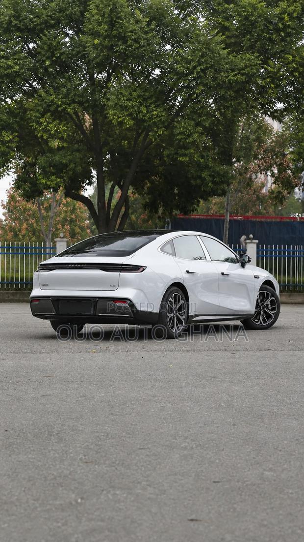 Geely Galaxy E5 2025 Silver