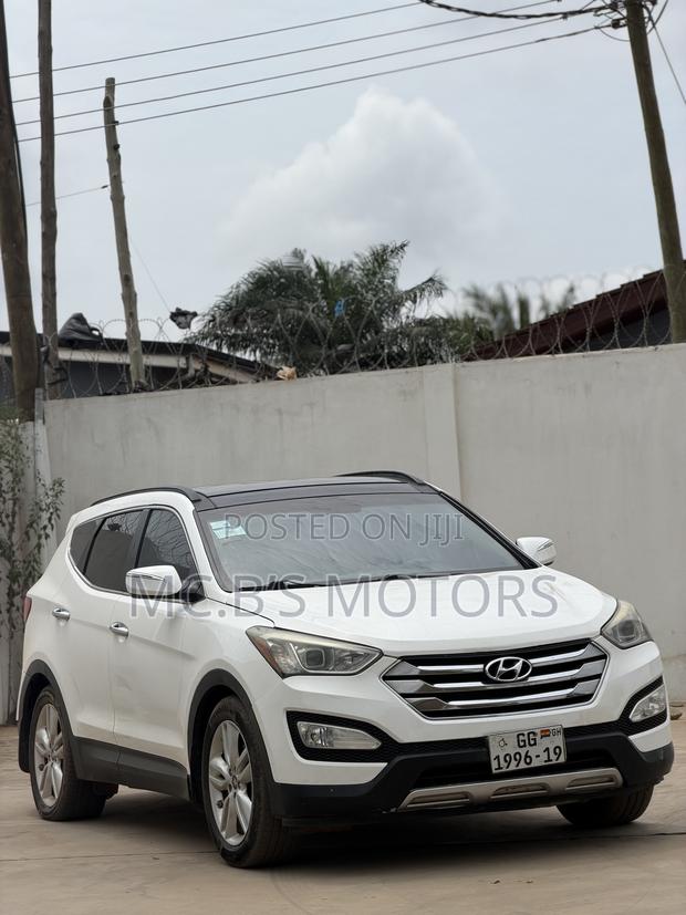 Hyundai Santa Fe 2019 White